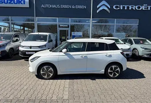 Neu Suzuki Swift Comfort+ 83 PS (61 kW) 2026 Weiß Kleinwagen