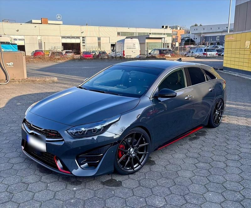 Gebraucht Kia ProCeed GT 204 PS (150 kW) 2023 Grau Kombi
