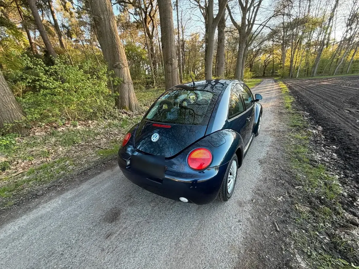 Second-hand VW New Beetle 90 CP (66 kW) 2000 Albastru Hatchback