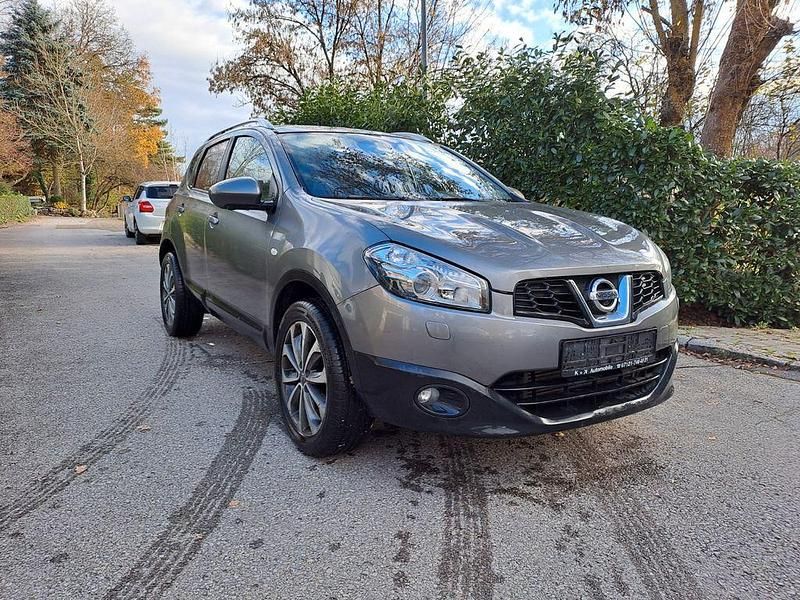 Silber Gebraucht 2011 Nissan Qashqai Tekna SUV | 5.900 € (Fairer Preis) - Bild 1/4