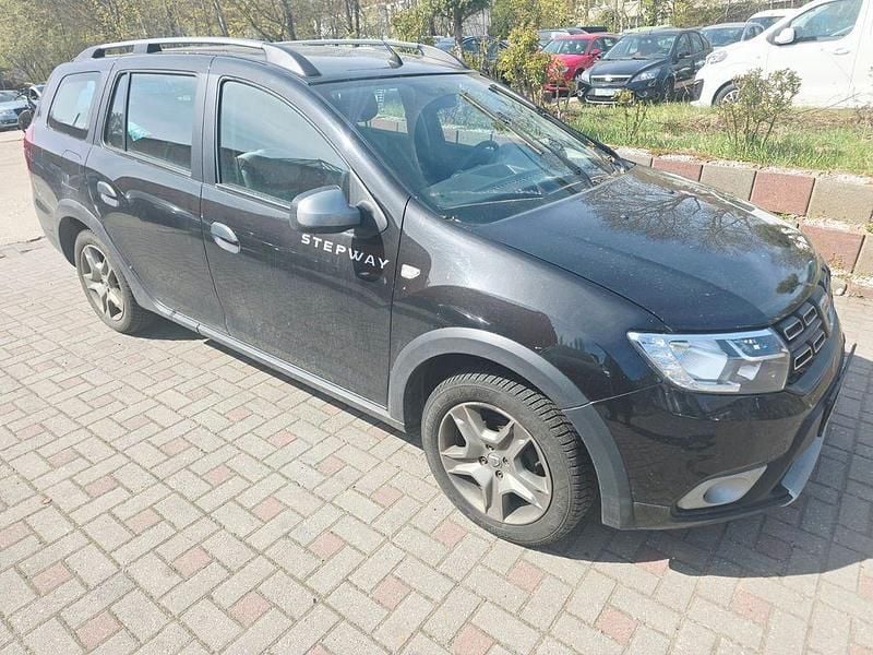 Gebraucht Dacia Logan MCV Stepway 95 PS (69 kW) 2019 Schwarz Kombi