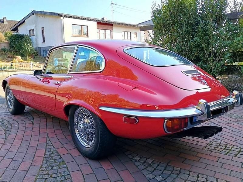 Gebraucht Jaguar E-Type 268 PS (197 kW) 1972 Rot Coupé
