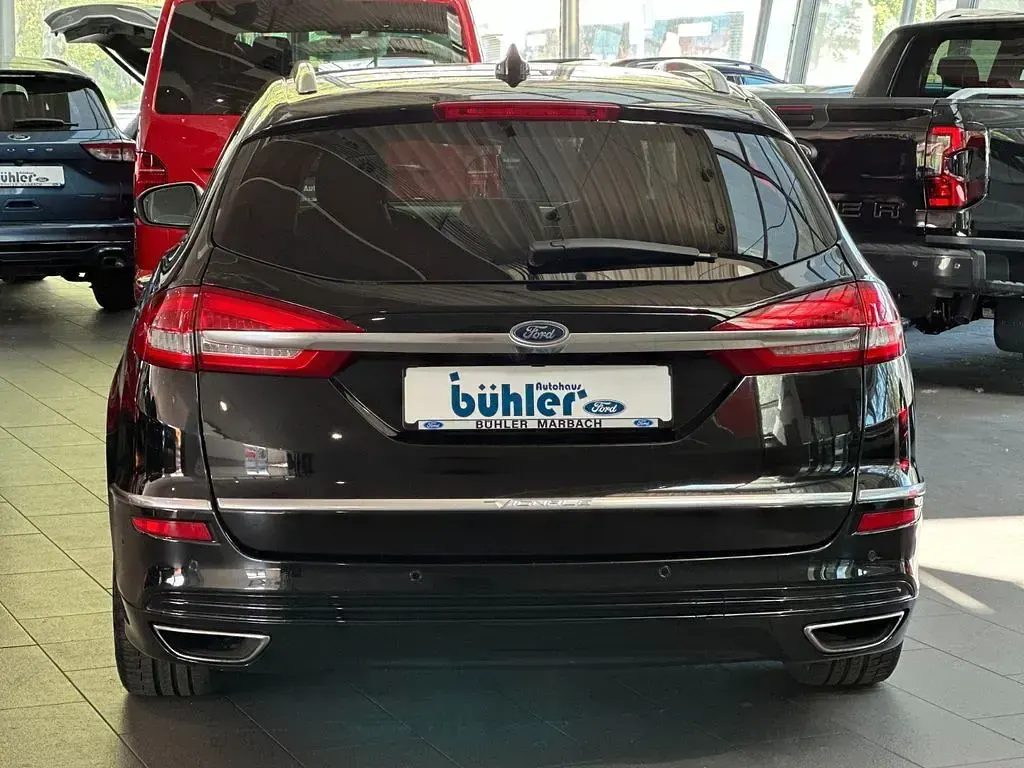 Gebraucht Ford Mondeo Vignale 188 PS (138 kW) 2020 Schwarz Limousine