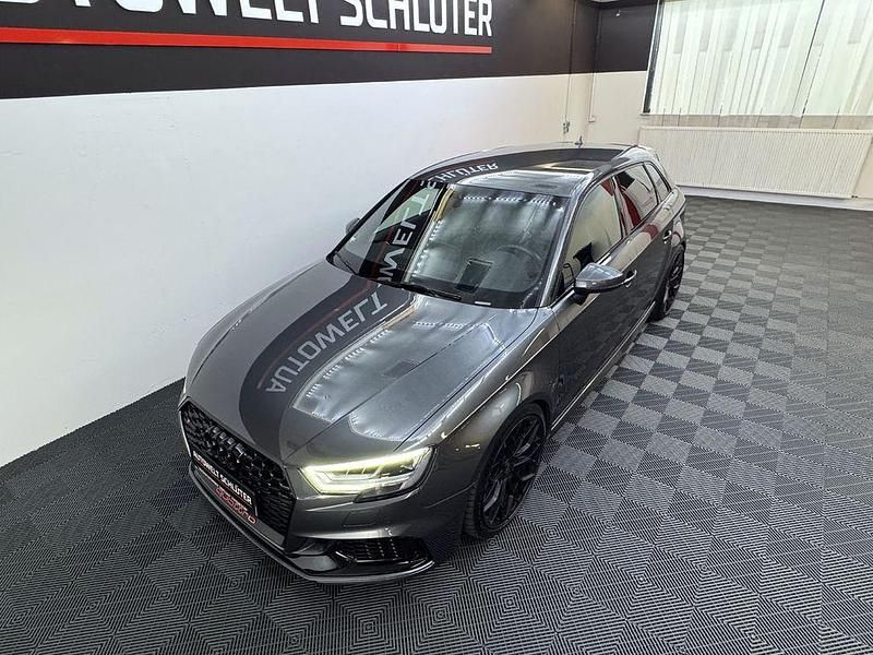 Gebraucht Audi RS3 Ambiente 400 PS (294 kW) 2018 Grau Limousine