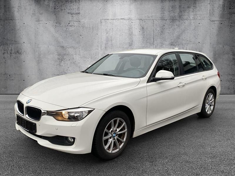 Alpinweiss iii Gebraucht 2014 BMW 316 Kombi | 9.680 € (Fairer Preis) - Bild 1/4
