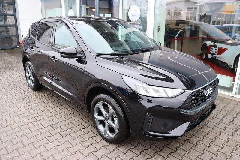 Neu Ford Kuga ST-Line 242 PS (177 kW) 2026 Agate black metallic SUV