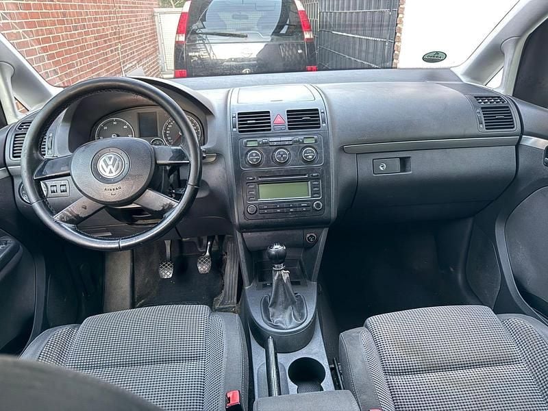 Gebraucht VW Touran 105 PS (77 kW) 2004 Grau Van / Kleinbus