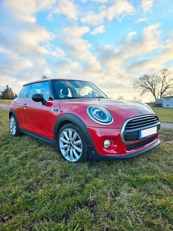 Gebraucht Mini Cooper Chili 102 PS (75 kW) 2019 Rot Kleinwagen