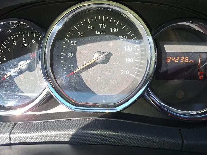 Gebraucht Dacia Duster Celebration 105 PS (77 kW) 2014 Grün SUV