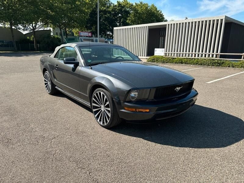 Schwarz Gebraucht 2007 Ford Mustang Cabrio | 9.000 € (Guter Preis) - Bild 1/4