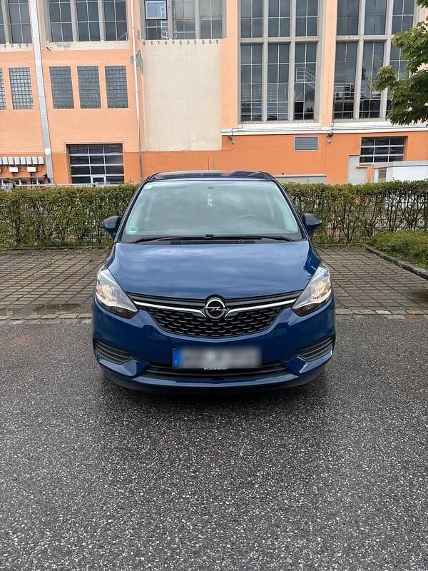 Blau Gebraucht 2018 Opel Zafira Van / Kleinbus | 10.500 € (Guter Preis) - Bild 1/4