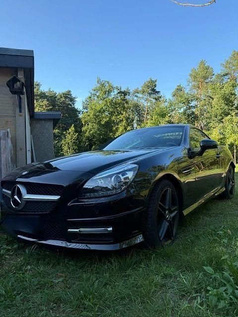 Schwarz Gebraucht 2015 Mercedes SLK200 Cabrio | 21.400 € (Guter Preis) - Bild 1/4