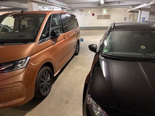 Gebraucht VW Multivan 204 PS (150 kW) 2022 Braun Van