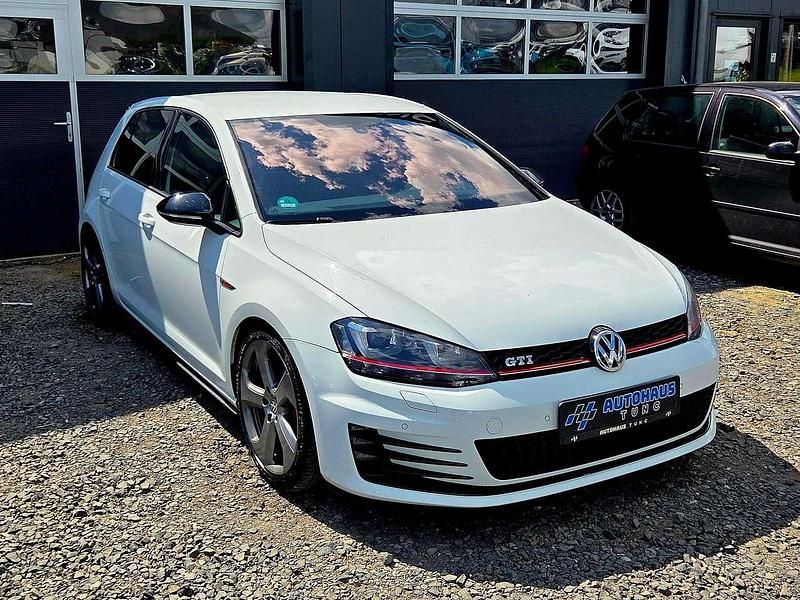 Gebraucht VW Golf VII GTI 310 PS (228 kW) 2014 Pure white Kleinwagen