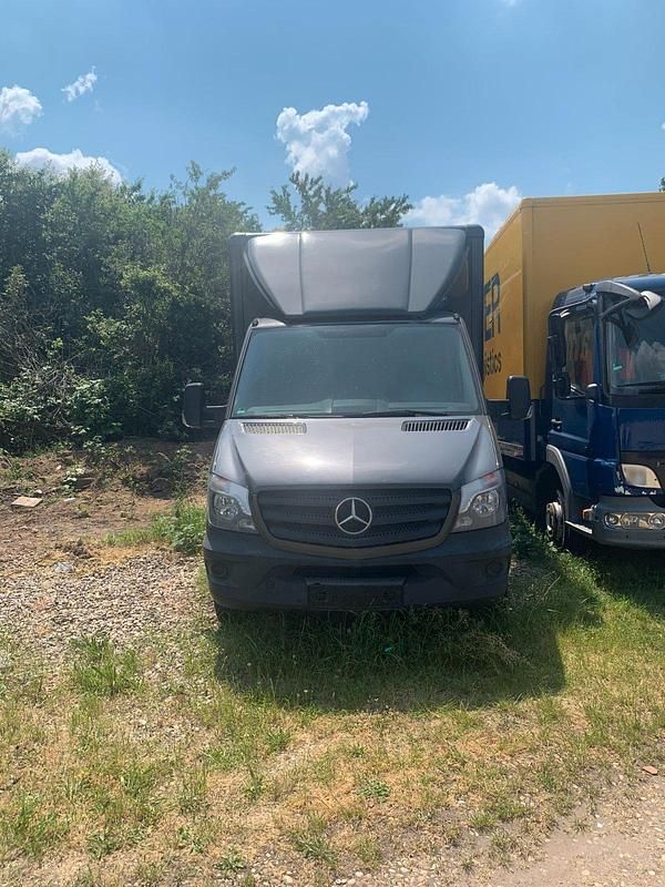 Second-hand Mercedes Sprinter 110 CP (80 kW) 2018 Negru Van