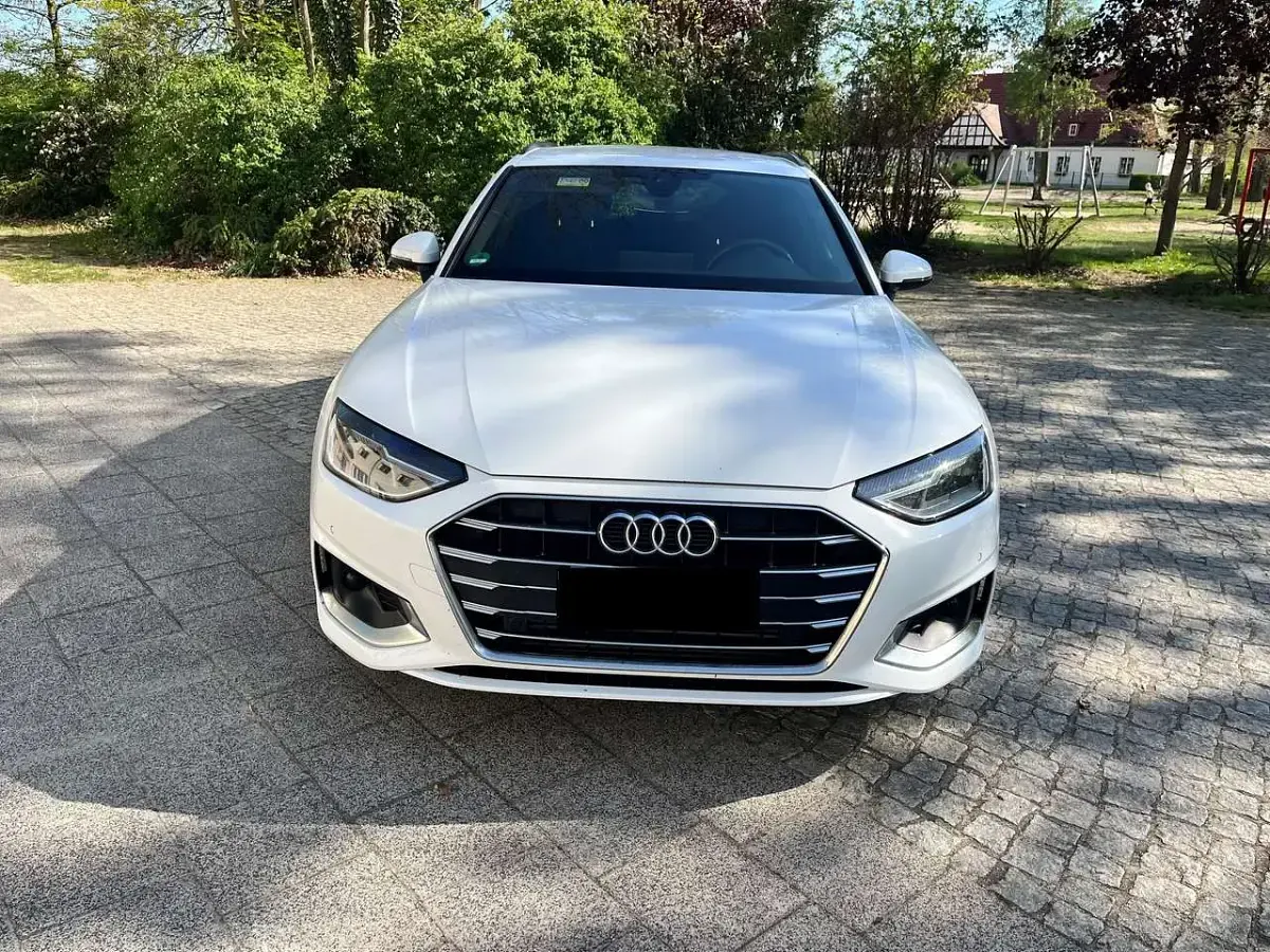 Gebraucht Audi A4 Advanced 150 PS (110 kW) 2020 Weiß Kombi