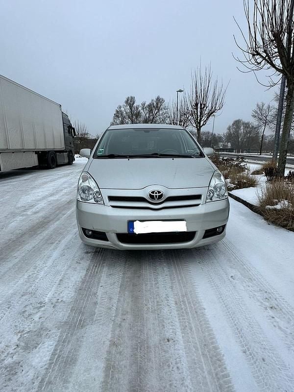 Gebraucht Toyota Corolla Verso 177 PS (130 kW) 2006 Silber Van / Kleinbus