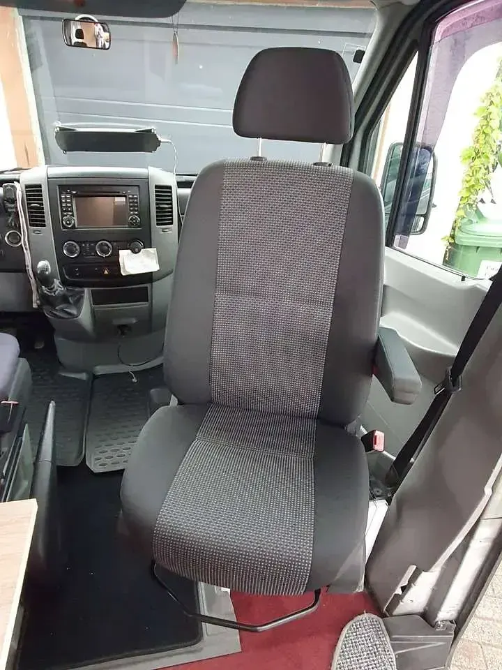 Gebraucht Mercedes Sprinter 150 PS (110 kW) 2007 Grau Van