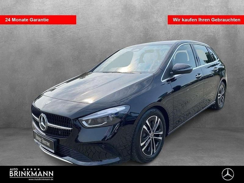 Lack kosmosschwarz Gebraucht 2025 Mercedes B180 Progressive Van / Kleinbus | 31.495 € (Fairer Preis) - Bild 1/4