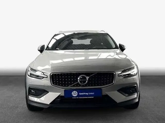 Gebraucht Volvo V60 CC 145 PS (106 kW) 2024 Kombi