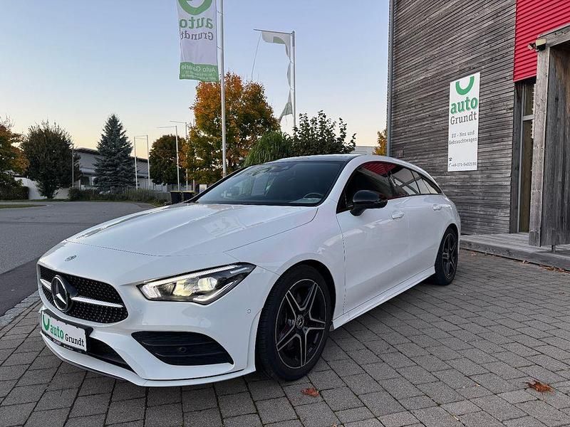 Polarweiss Gebraucht 2020 Mercedes CLA200 Shooting Brake AMG line Kombi | 26.950 € (Guter Preis) - Bild 1/4