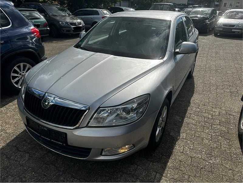 Silber Gebraucht 2009 Skoda Octavia Limousine | 4.329 € (Guter Preis) - Bild 1/4