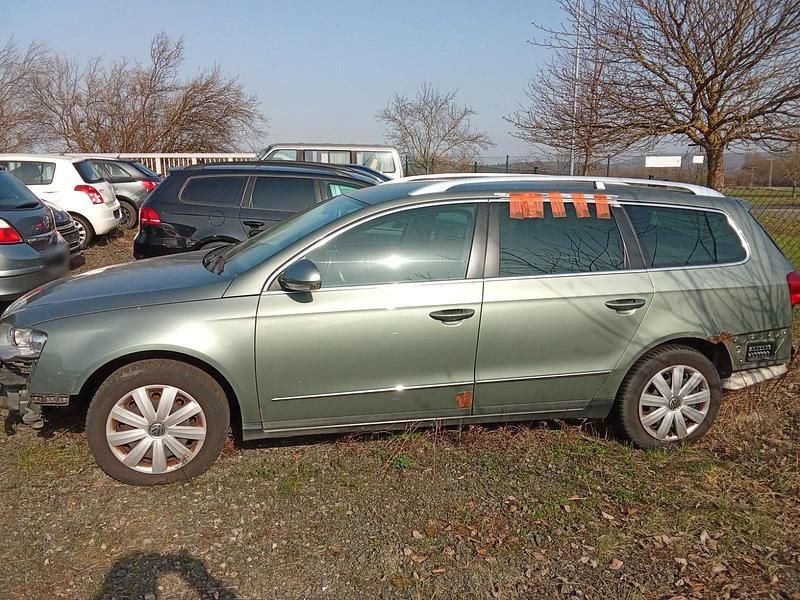 Gebraucht VW Passat 170 PS (125 kW) 2007 Grün Kombi