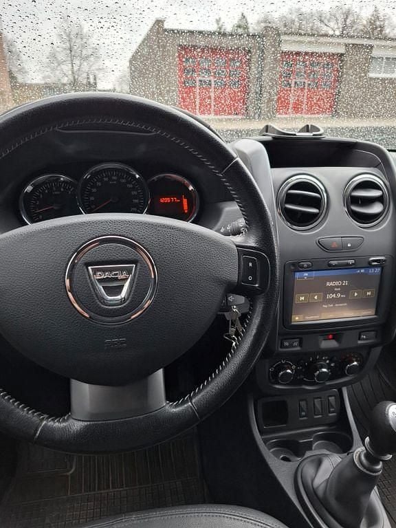 Gebraucht Dacia Duster Prestige 125 PS (91 kW) 2016 Blau SUV