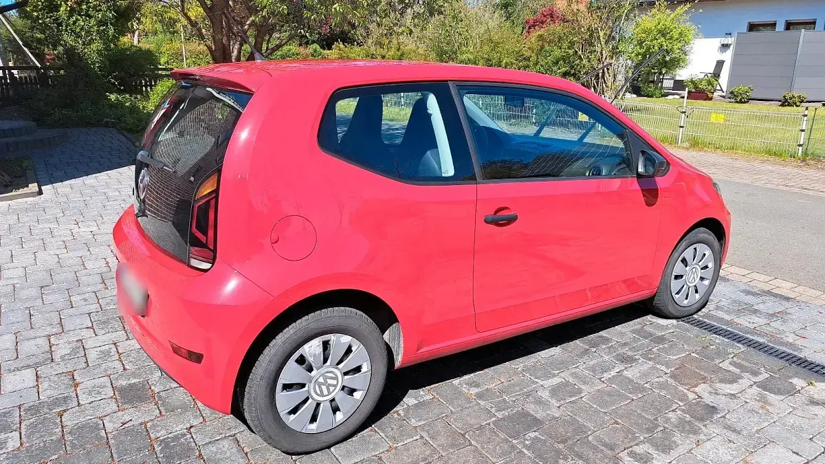Second-hand VW up! 60 CP (44 kW) 2019 Roșu Hatchback