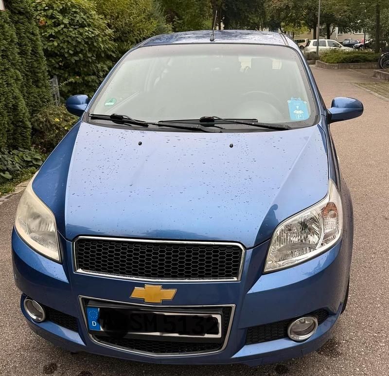 Blau Gebraucht 2009 Chevrolet Aveo Limousine | 649 € - Bild 1/4