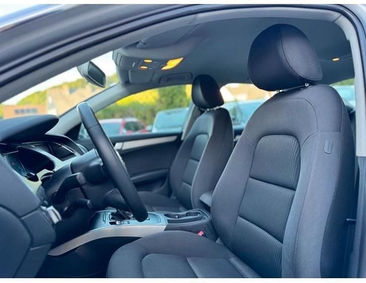 Gebraucht Audi A4 160 PS (117 kW) 2010 Silber Limousine