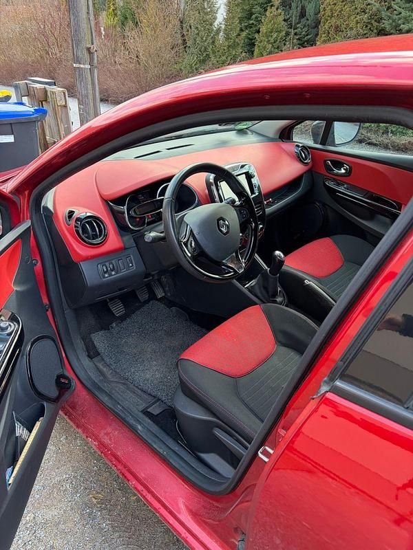 Gebraucht Renault Clio IV Dynamique 90 PS (66 kW) 2012 Rot Kleinwagen