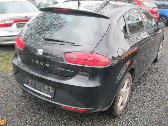 Second-hand Seat Leon Copa 105 CP (77 kW) 2012 Negru Berlinǎ