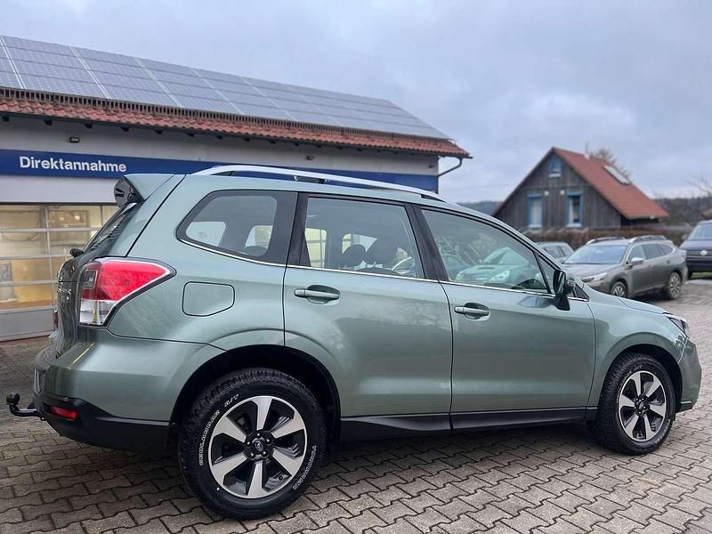 Gebraucht Subaru Forester Exclusive+ 147 PS (108 kW) 2017 Jasmine green met. SUV
