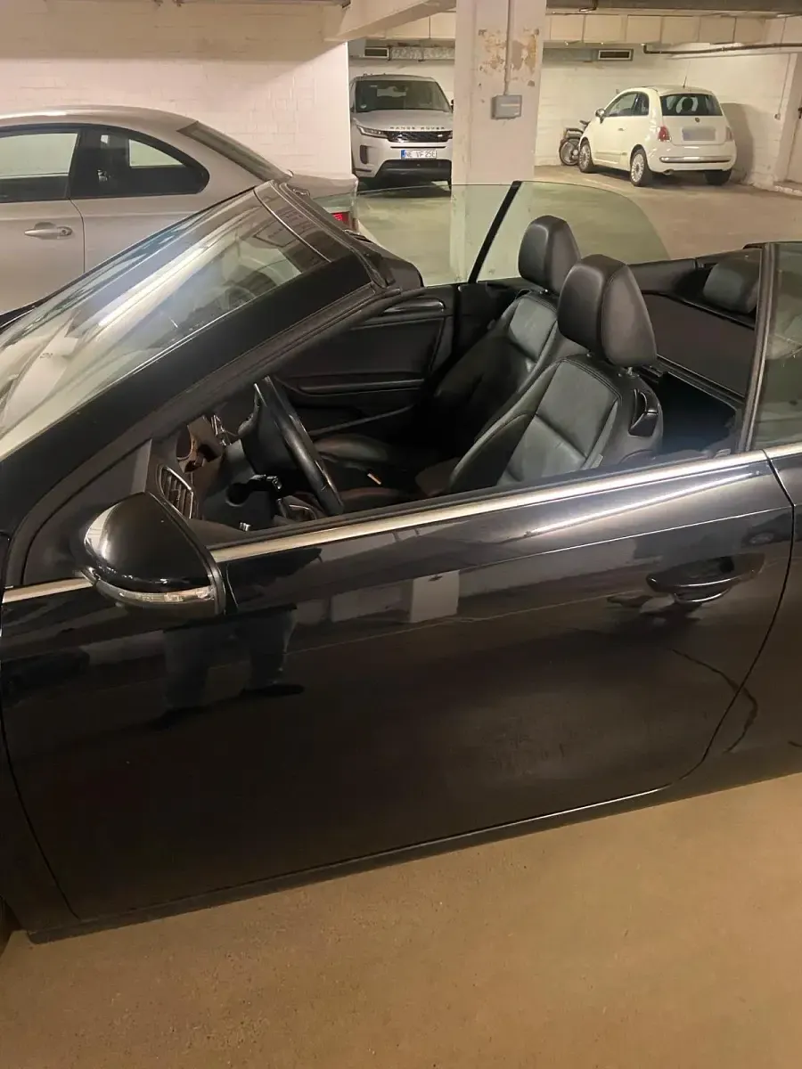 Gebraucht VW Golf 160 PS (117 kW) 2011 Schwarz Cabrio