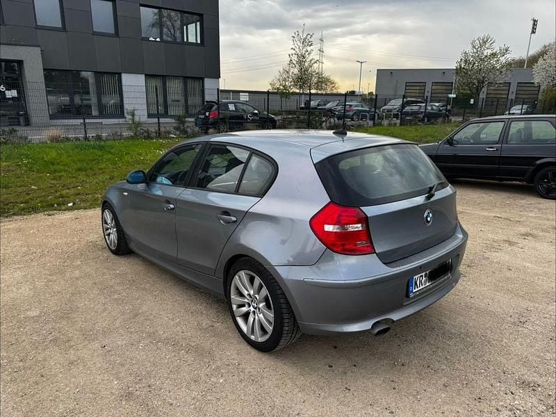 Gebraucht BMW 120 177 PS (130 kW) 2008 Blau Kleinwagen