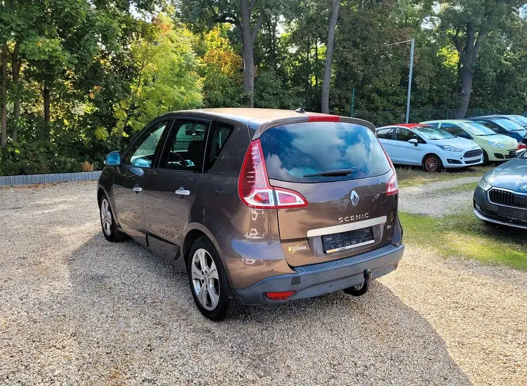 Gebraucht Renault Scénic III 131 PS (96 kW) 2010 Braun Van / Kleinbus