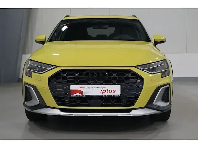 Gebraucht Audi A3 e-tron Comfort 204 PS (150 kW) 2026 Pythongelb metallic Kleinwagen