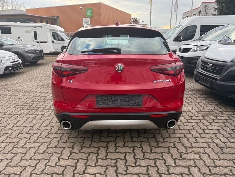 Gebraucht Alfa Romeo Stelvio Super 220 PS (161 kW) 2022 Rot SUV