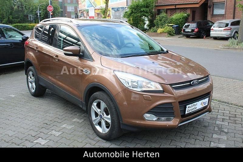 Gebraucht Ford Kuga SYNC Edition 150 PS (110 kW) 2015 Braun SUV