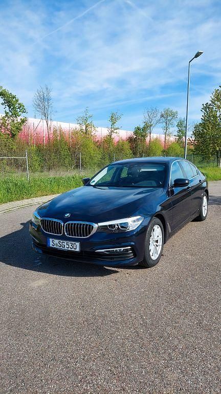 Gebraucht BMW 520 190 PS (139 kW) 2019 Blau Limousine