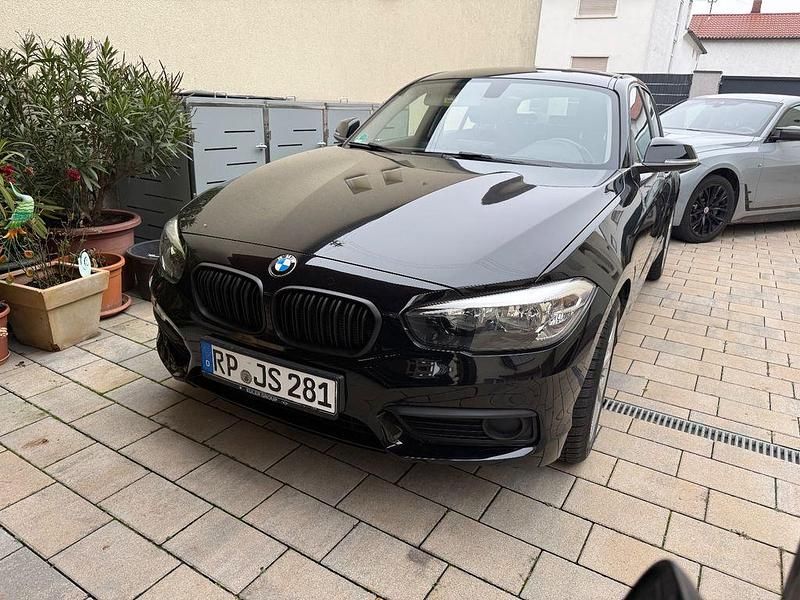 Schwarz Gebraucht 2018 BMW 118 M Sport Kleinwagen | 14.750 € (Guter Preis) - Bild 1/4