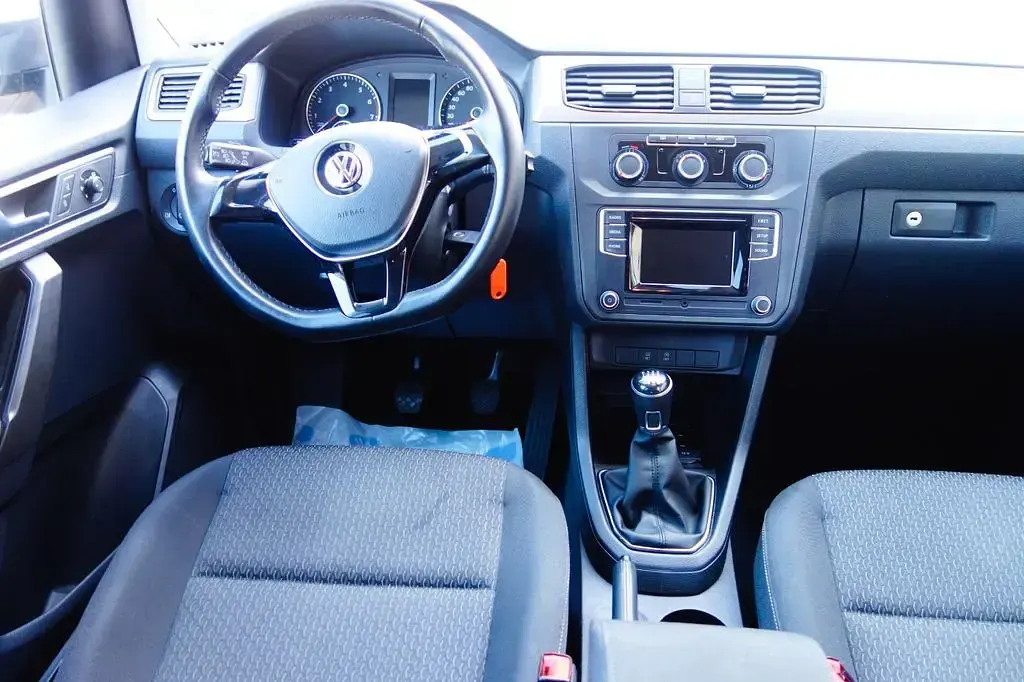 Usado VW Caddy 125 HP (91 kW) 2016 Bege Monovolume