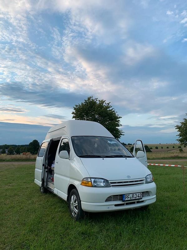 Gebraucht 1996 Toyota HiAce Van / Kleinbus | 4.600 € - Bild 1/4