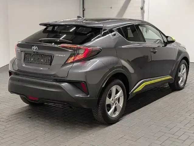 Gebraucht Toyota C-HR Team 122 PS (89 kW) 2018 Graumet. SUV