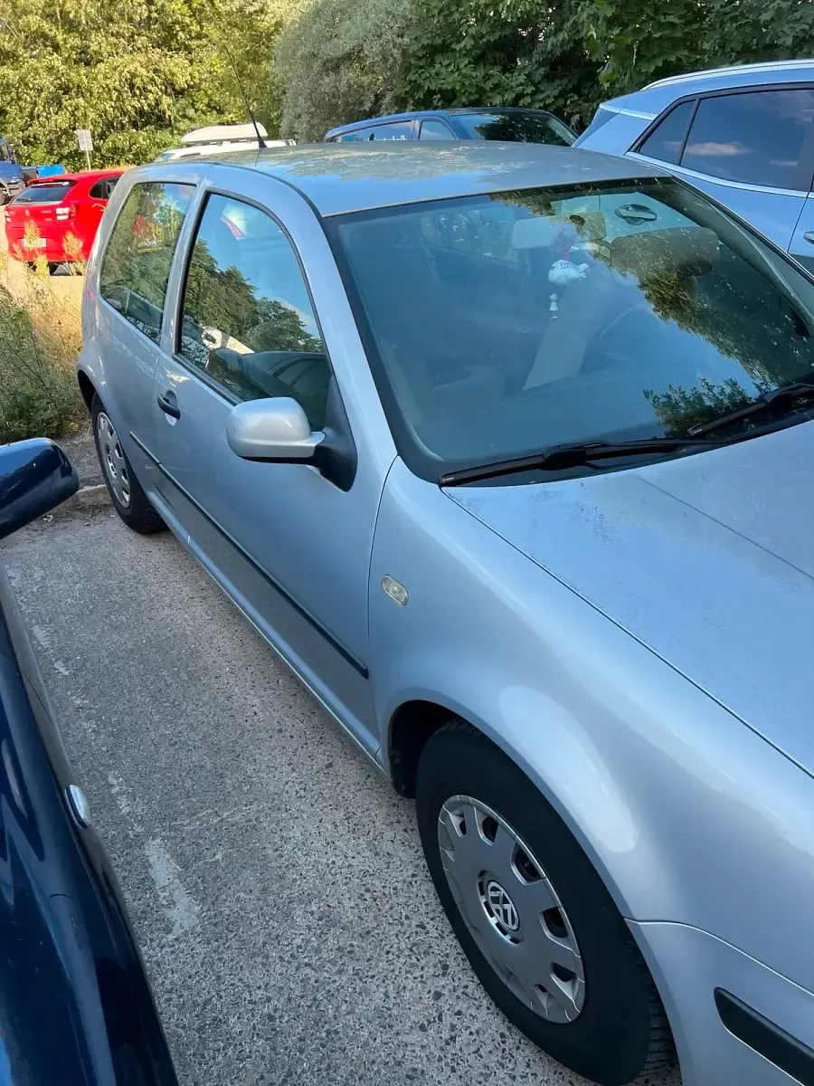 Gebraucht VW Golf III 75 PS (55 kW) 1999 Silber Kleinwagen