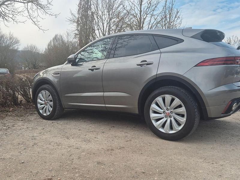 Gebraucht Jaguar E-Pace R-Dynamic 200 PS (147 kW) 2019 SUV