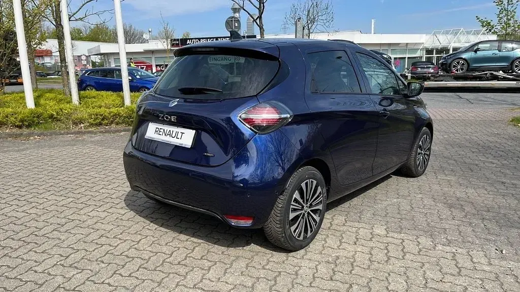 Gebraucht Renault Zoe Iconic 50 kW (69 PS) 2023 Nachtblau (blau) Kleinwagen