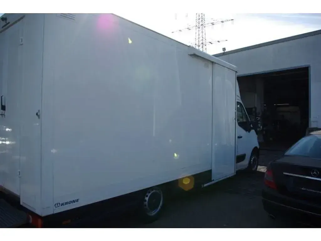 Gebraucht Opel Movano 131 PS (96 kW) 2017 Weiss Van / Kleinbus