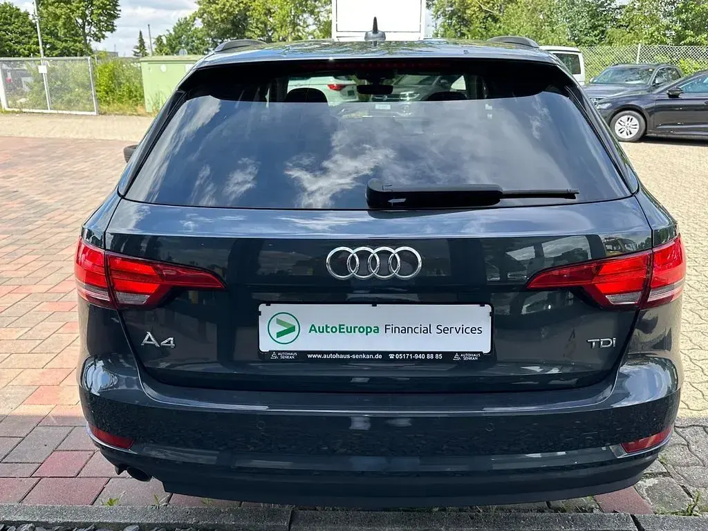 Gebraucht Audi A4 Ambiente 150 PS (110 kW) 2017 Grau Kombi